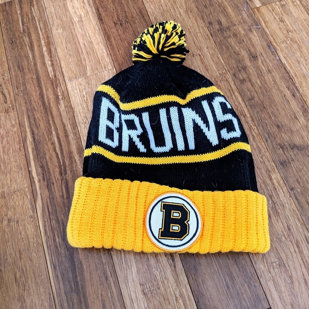 Bruins winter hat